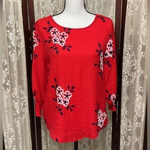 Kindred- Floral Red Women's Top Size M